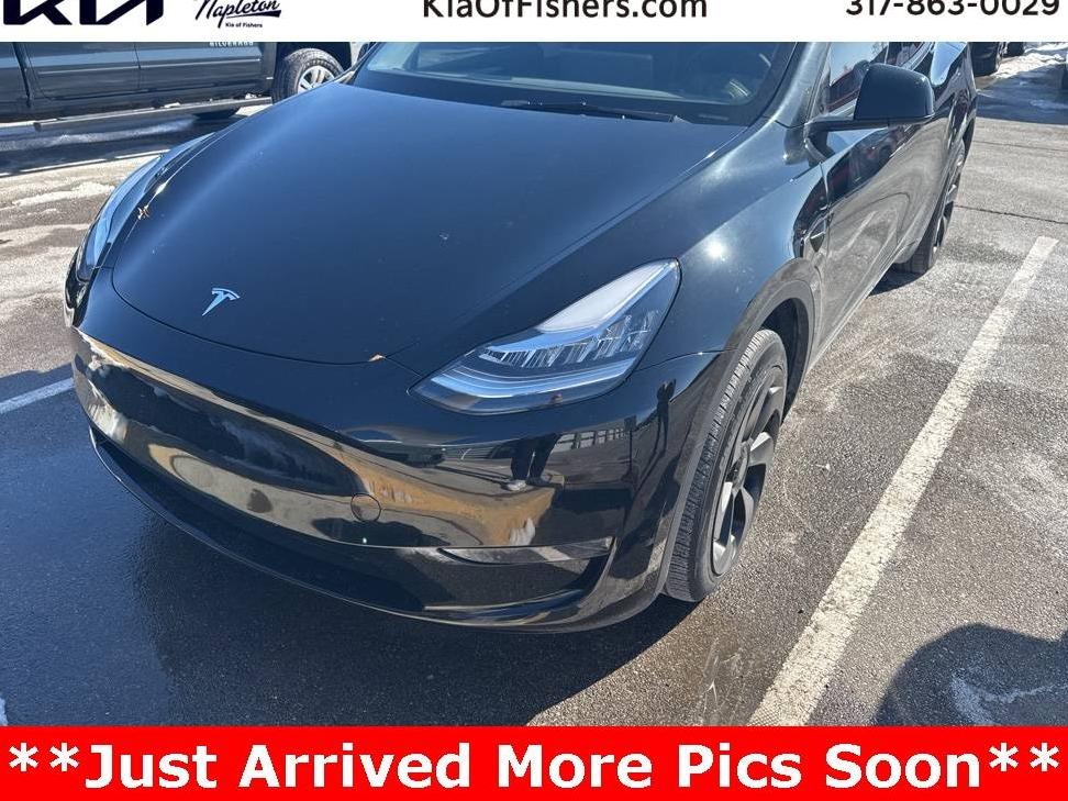 TESLA MODEL Y 2023 7SAYGDEE6PA042226 image